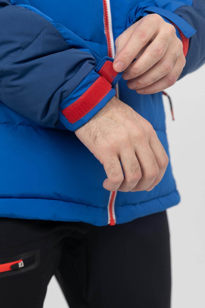   Moax M Club Team   (,  6)