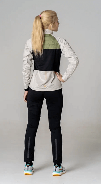   Noname Hybrid 22   (,  2)