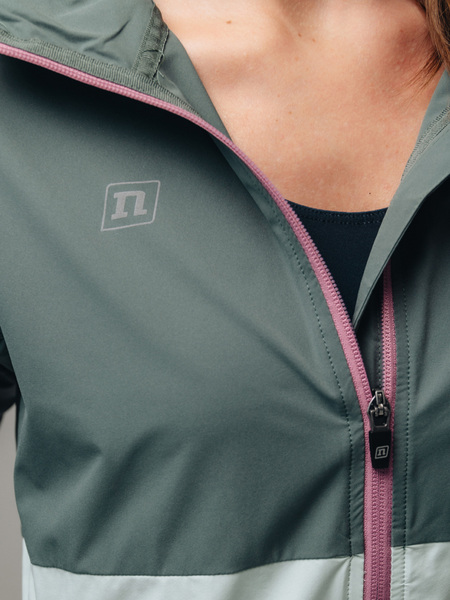   Noname Icon Tech  / (,  5)